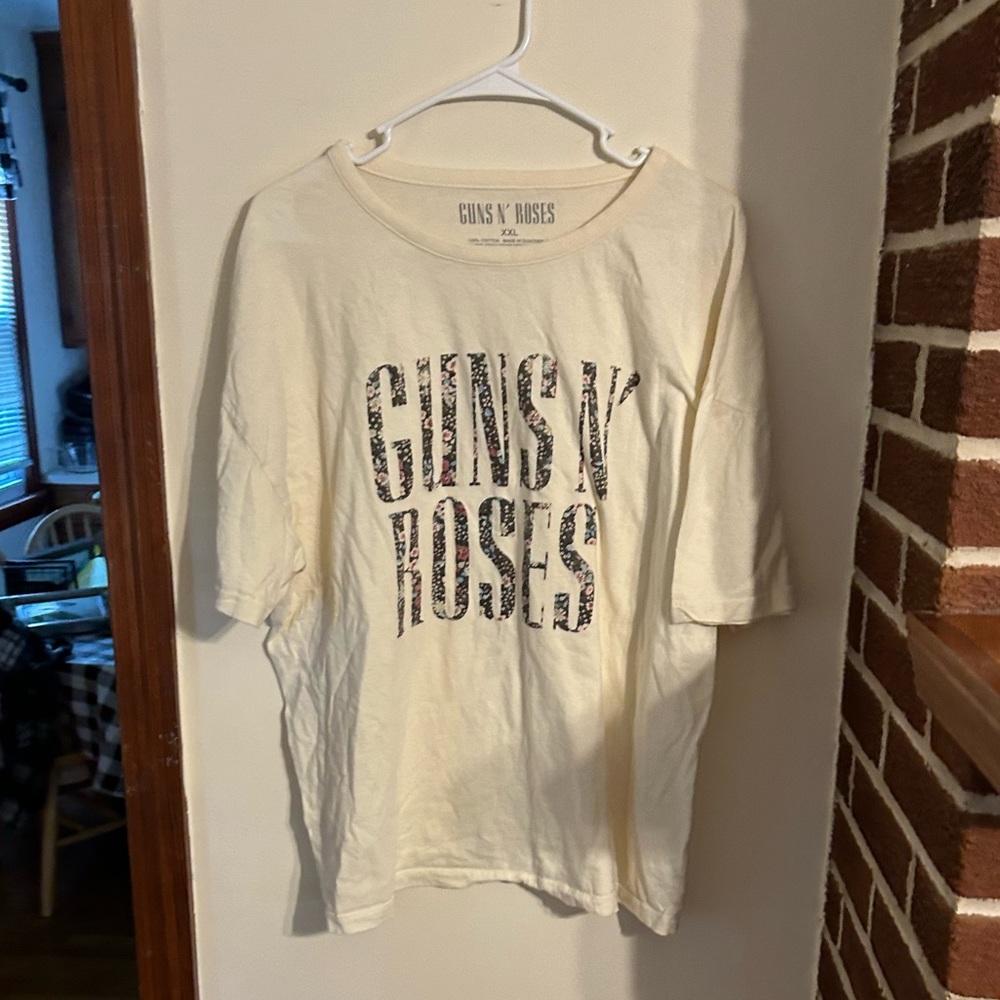 Guns n Roses band tee graphic tee